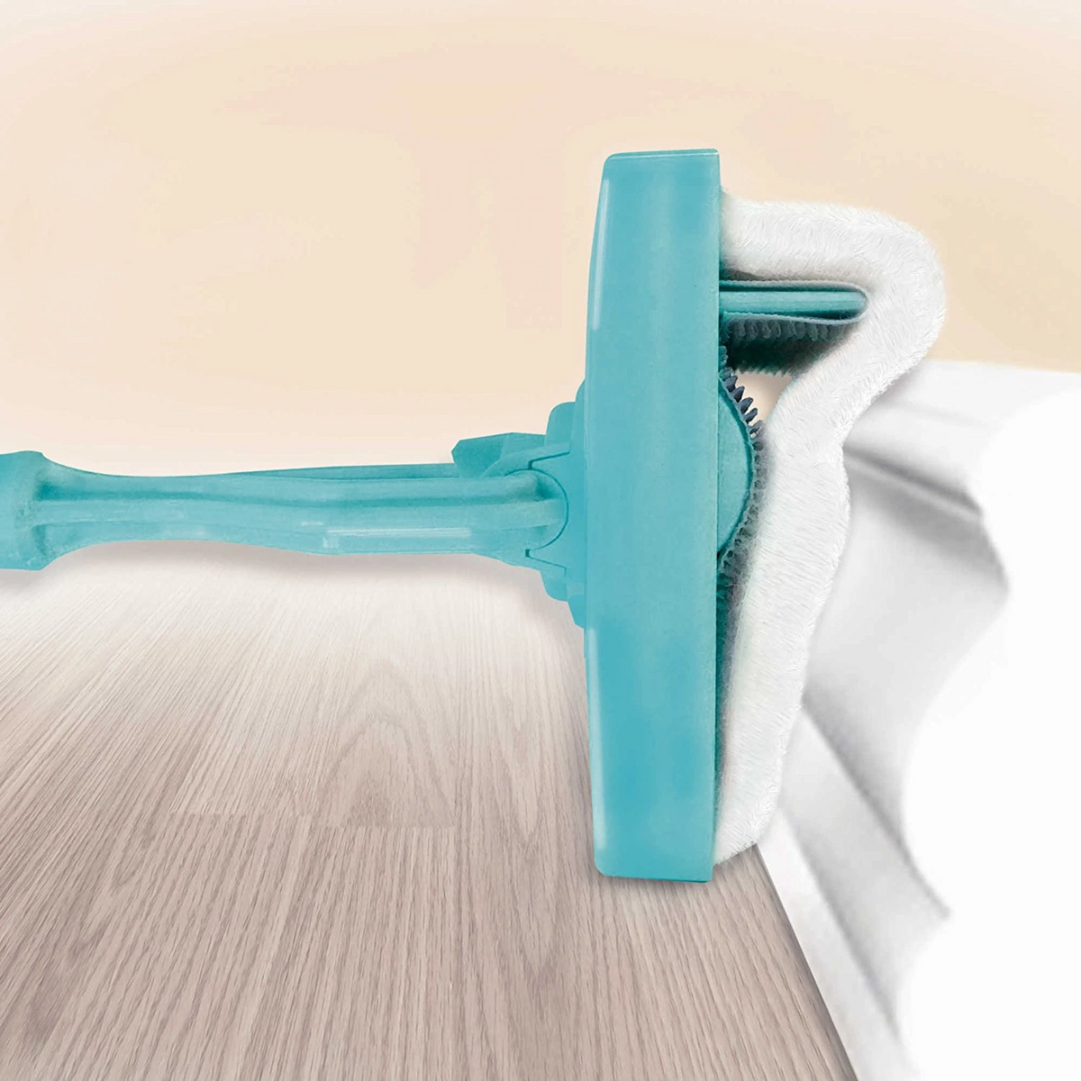 Baseboard Buddy Extendable Cleaning Tool
