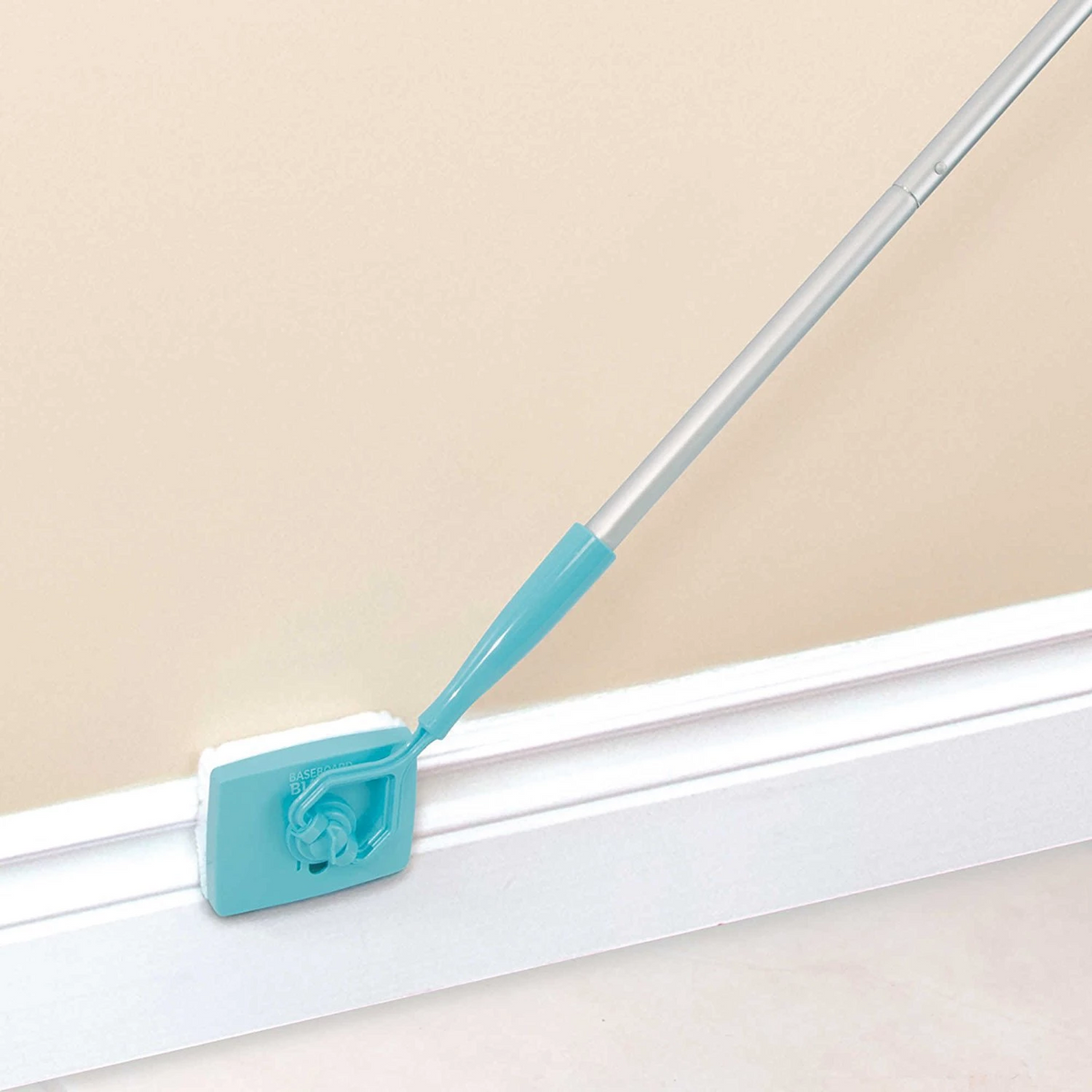 Baseboard Buddy Extendable Cleaning Tool